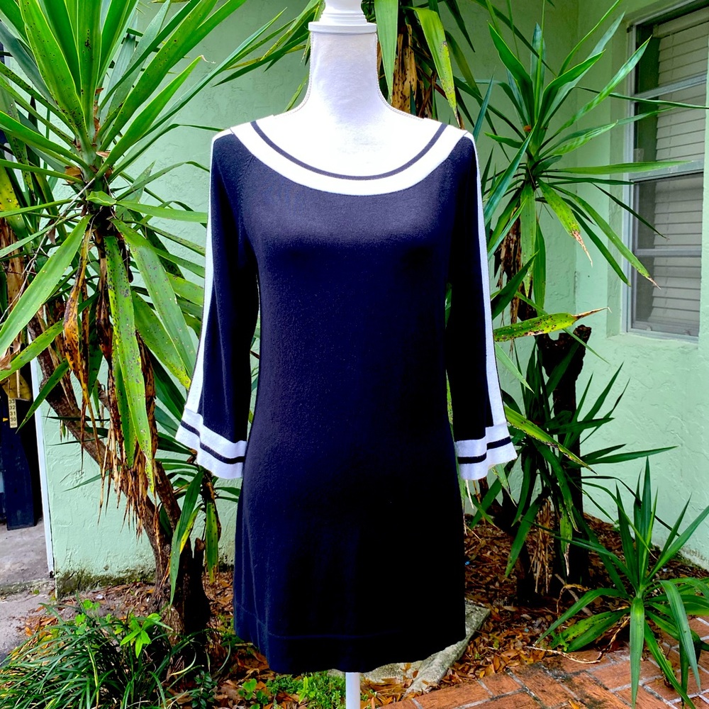 Black and White Scoop Neck Sweater Dress